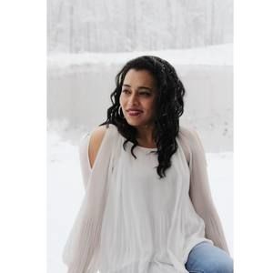 Meet your Posher, Manju